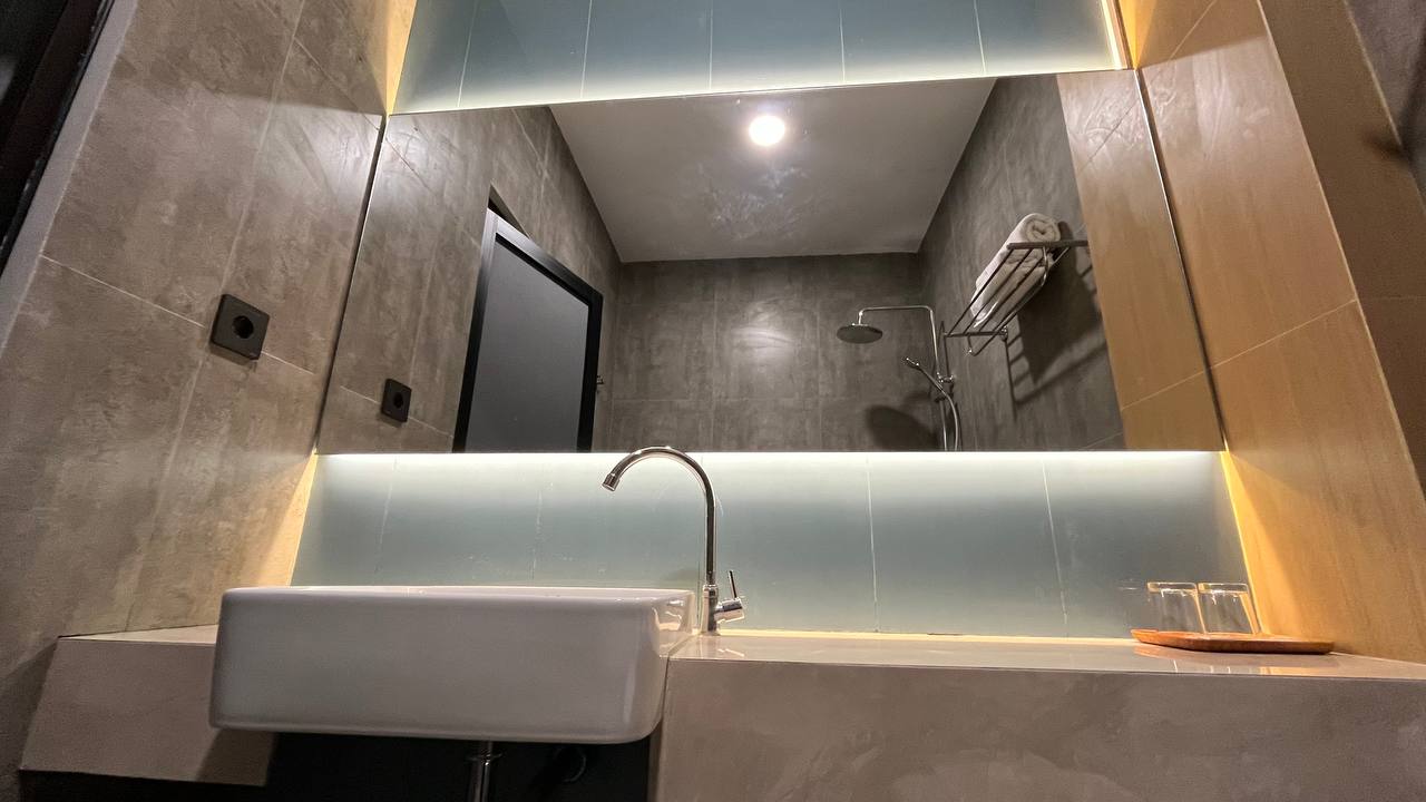 Room image 2